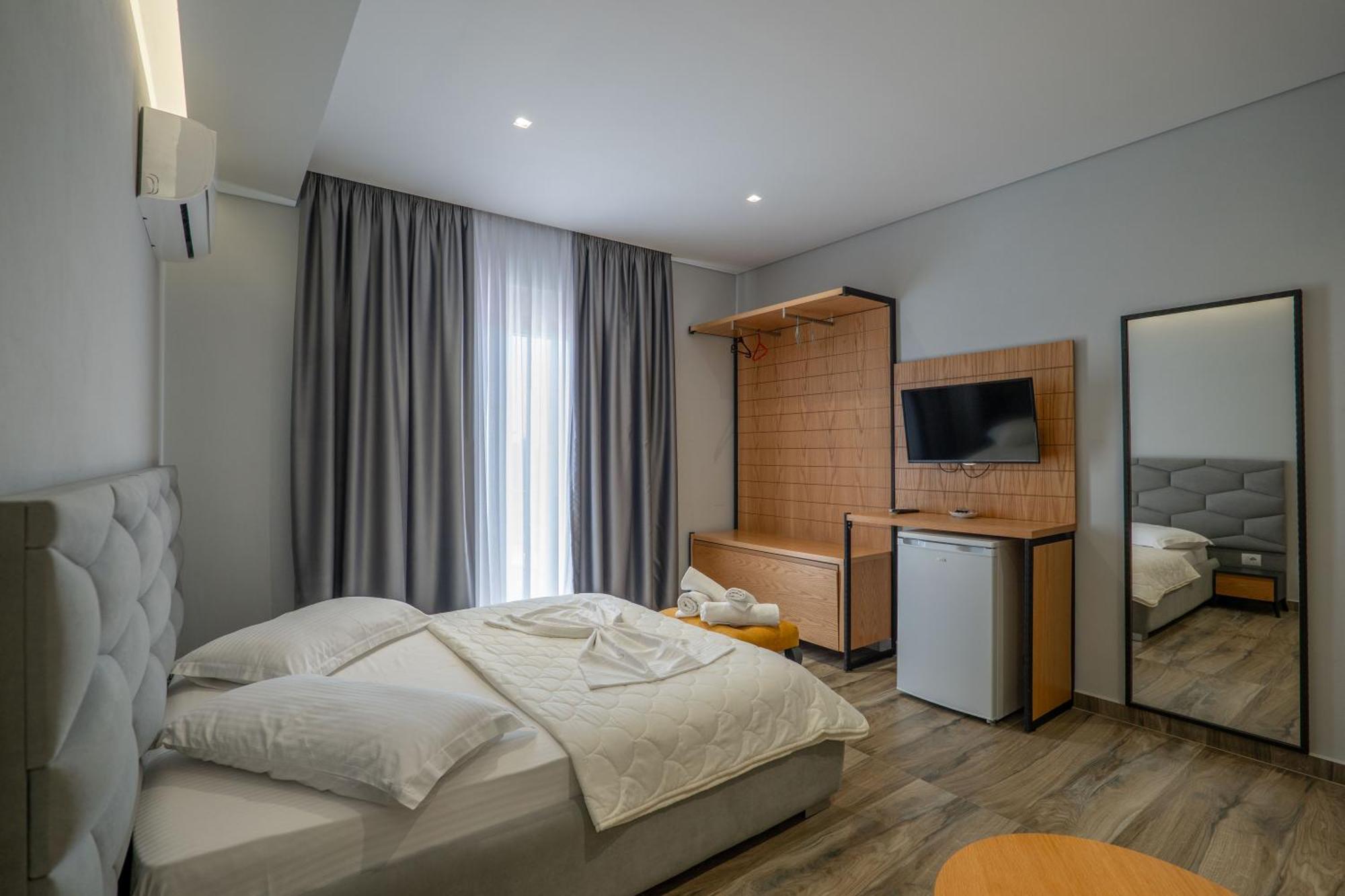 Sunkised Hotel Saranda Extérieur photo