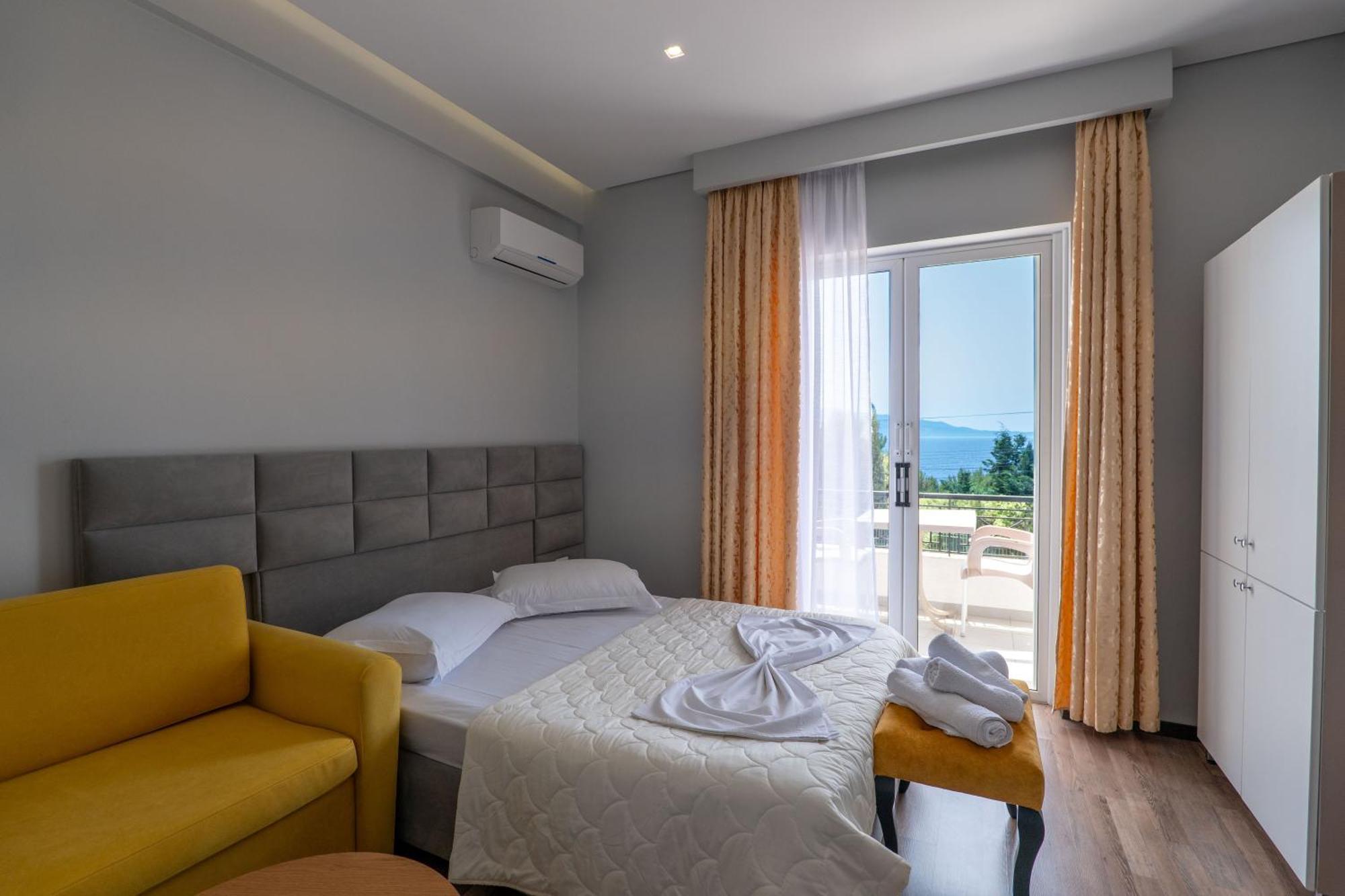 Sunkised Hotel Saranda Extérieur photo