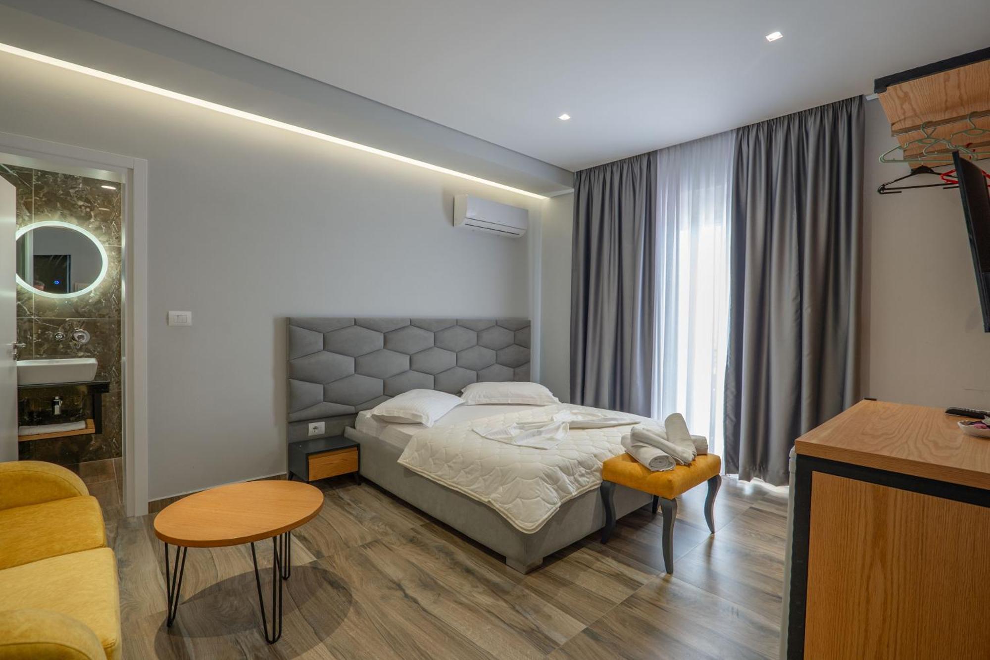 Sunkised Hotel Saranda Extérieur photo