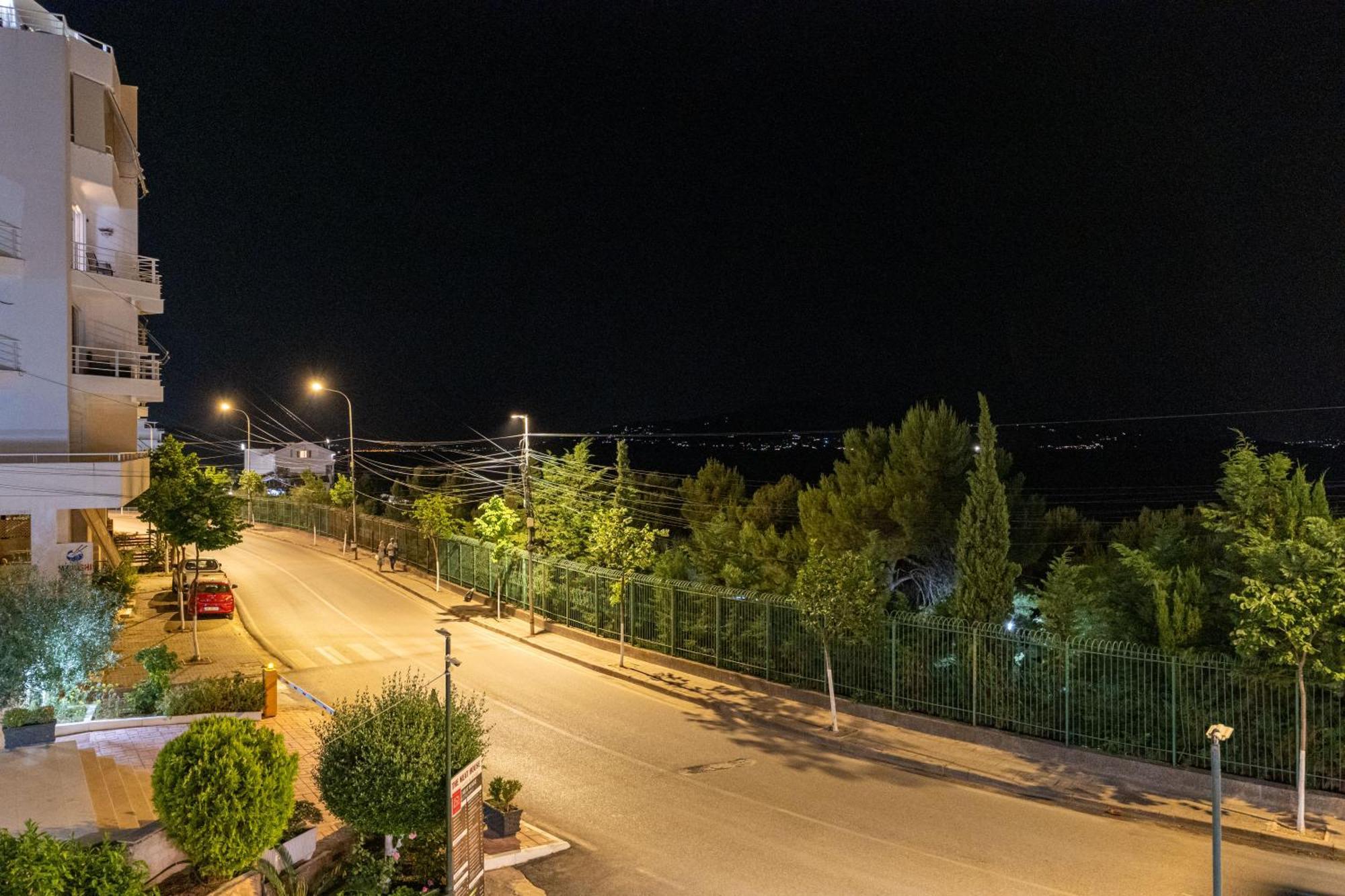 Sunkised Hotel Saranda Extérieur photo