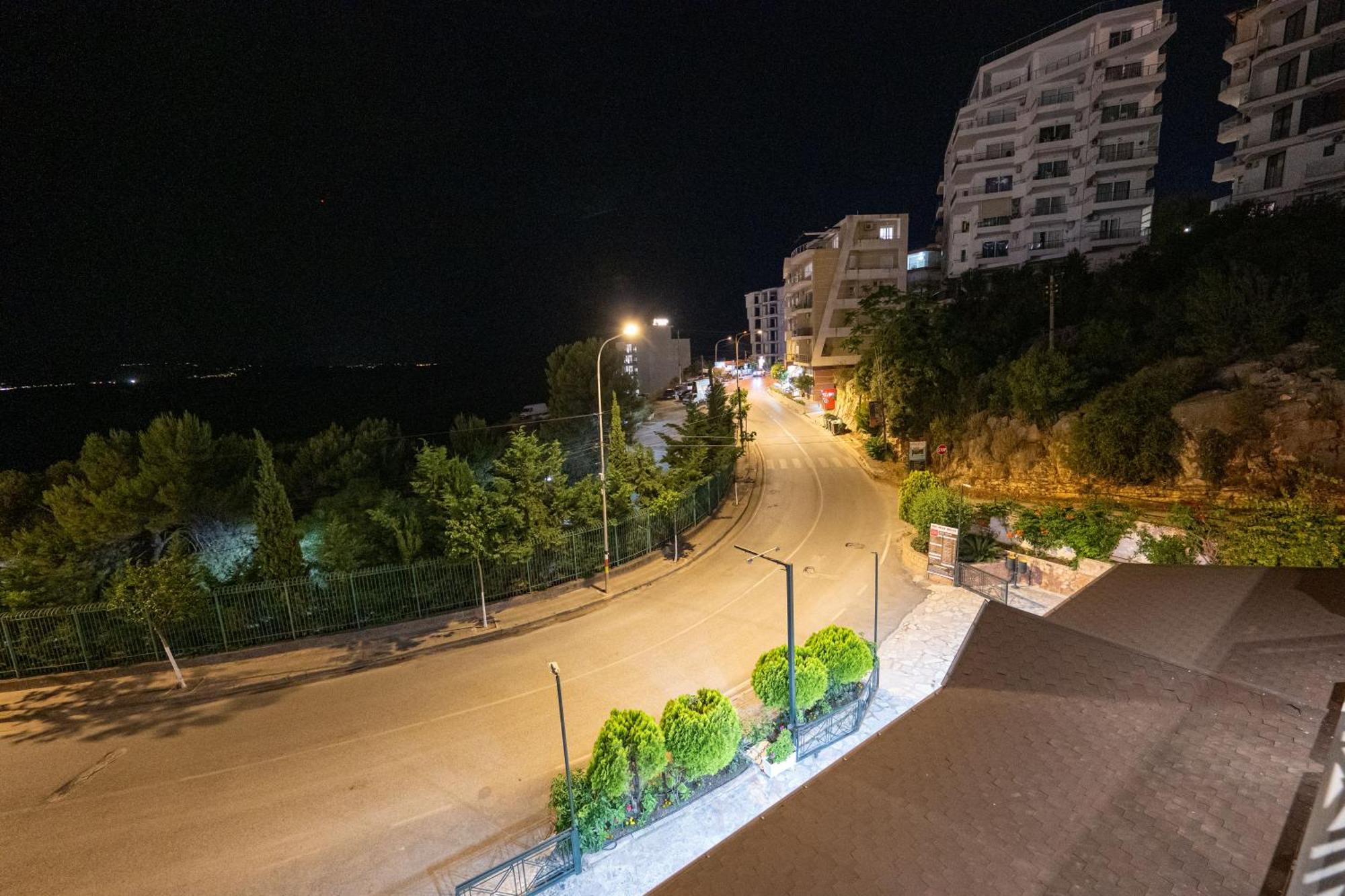 Sunkised Hotel Saranda Extérieur photo