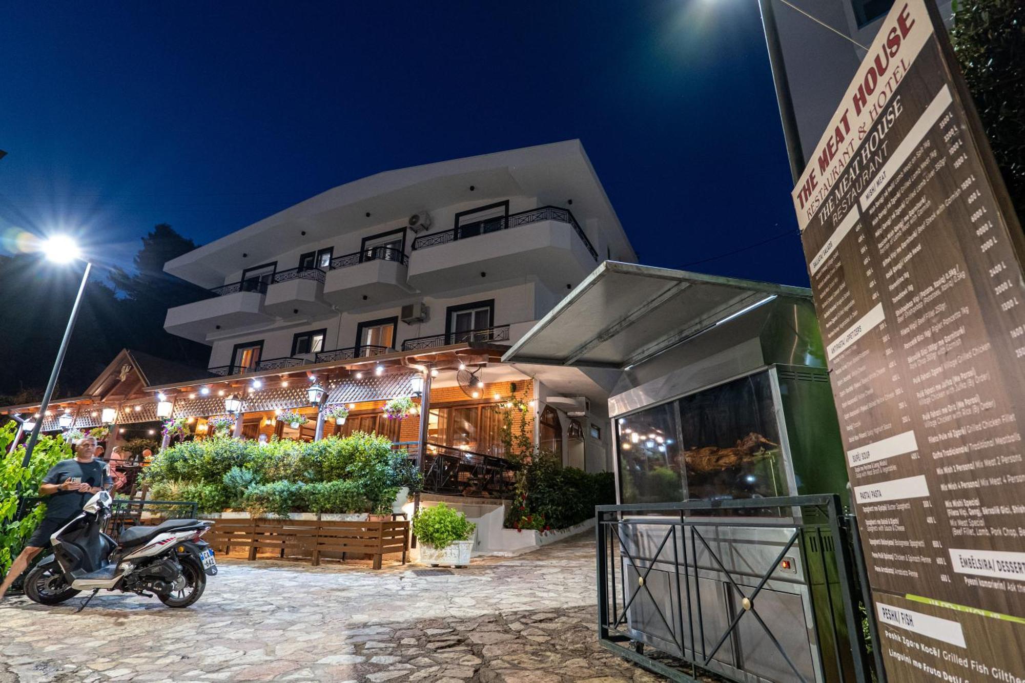 Sunkised Hotel Saranda Extérieur photo