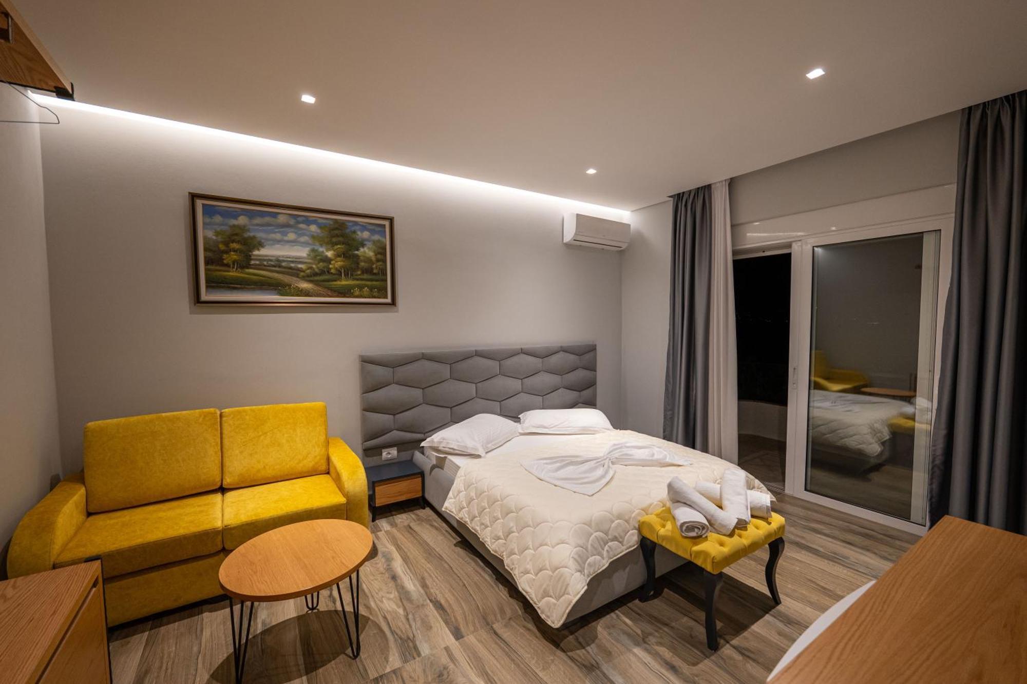 Sunkised Hotel Saranda Extérieur photo