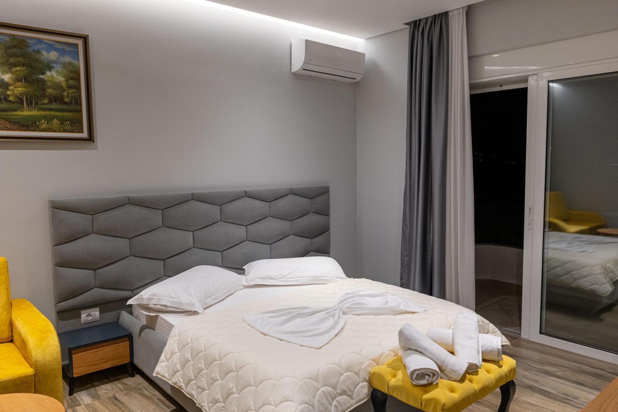 Sunkised Hotel Saranda Extérieur photo